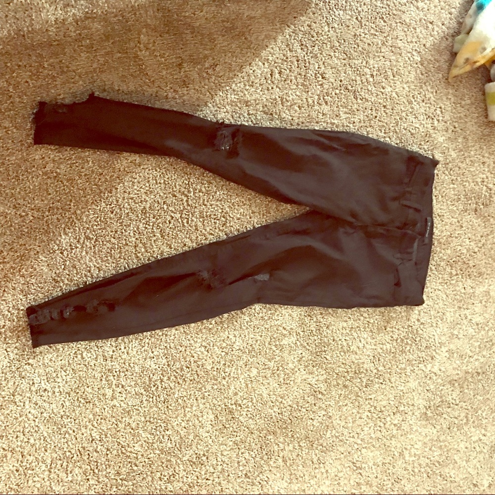 Distressed black cropped jeans